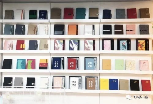 劉小書(shū)文化用品,引領(lǐng)定制臺(tái)歷的個(gè)性化風(fēng)尚